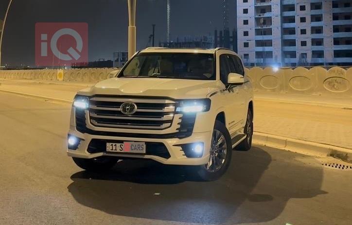 تويوتا لاندكروزر